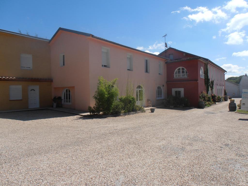 Hotel Castel D'Olmes Tabre エクステリア 写真