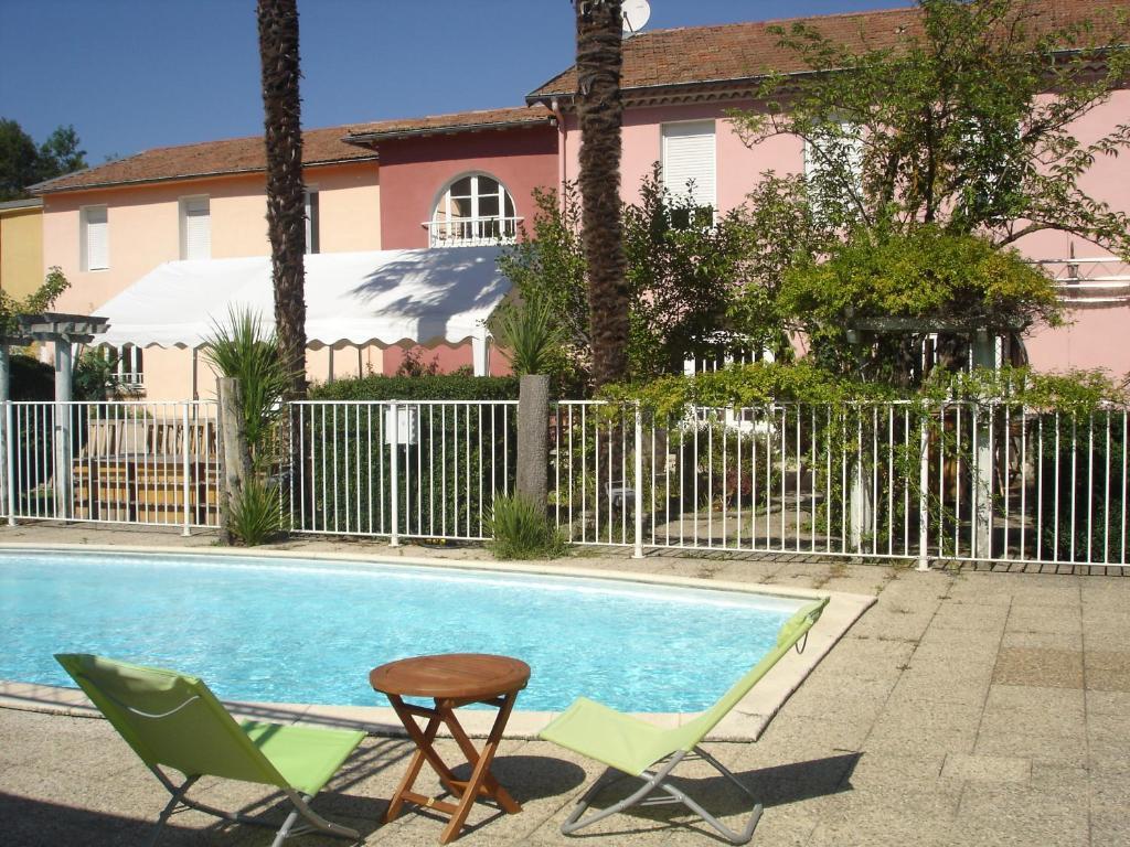 Hotel Castel D'Olmes Tabre エクステリア 写真